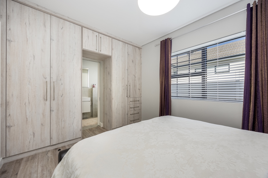 4 Bedroom Property for Sale in Vierlanden Western Cape
